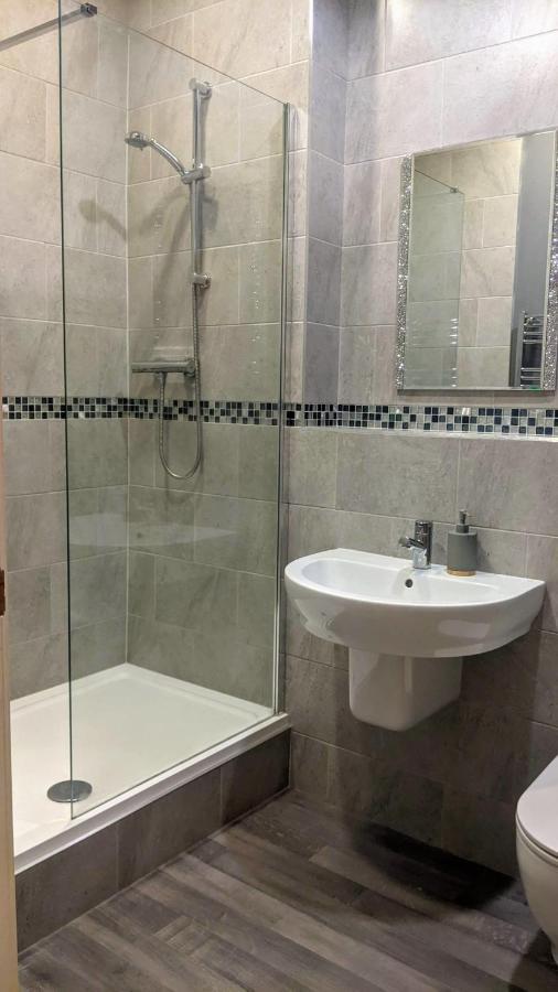 #Huge Master Suite #Self Check In #Very Central!!! York Eksteriør bilde